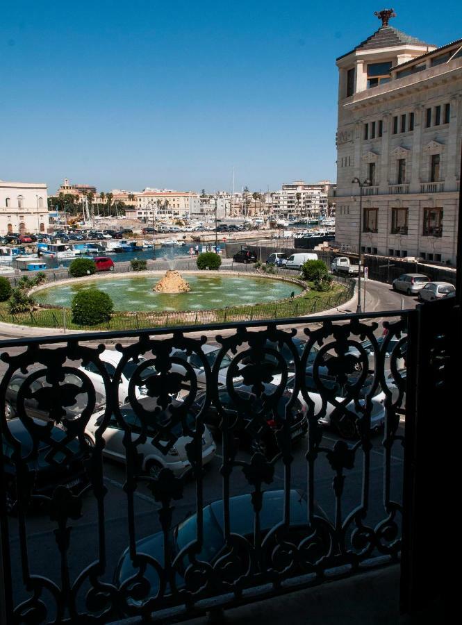 Ortigia Exclusive Apartment Syracuse Екстер'єр фото